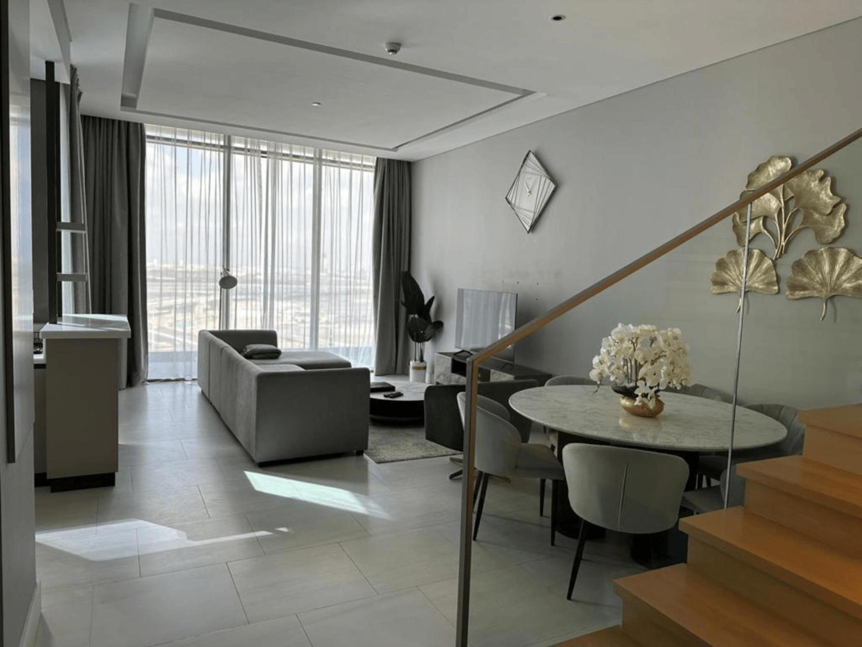 Apartment Luxurious 2 Bhk Maid Duplex In Sls Business Bay Dubai
